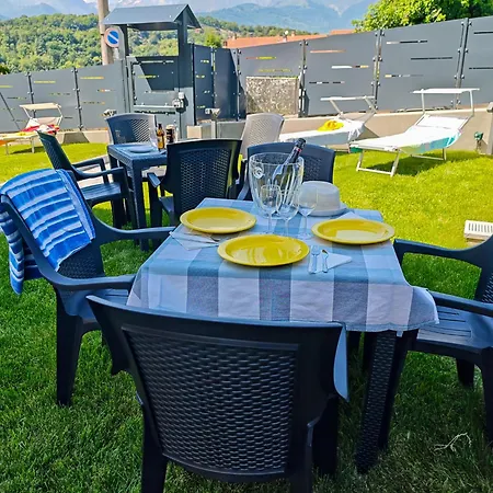 Tritone Apartament Colico