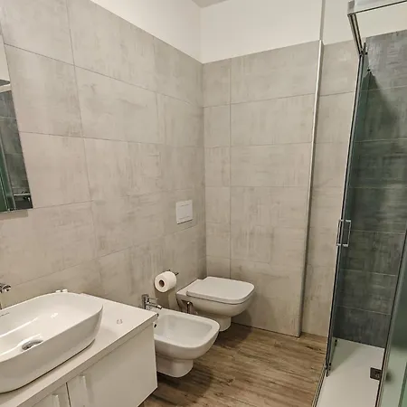 Tritone Apartament *