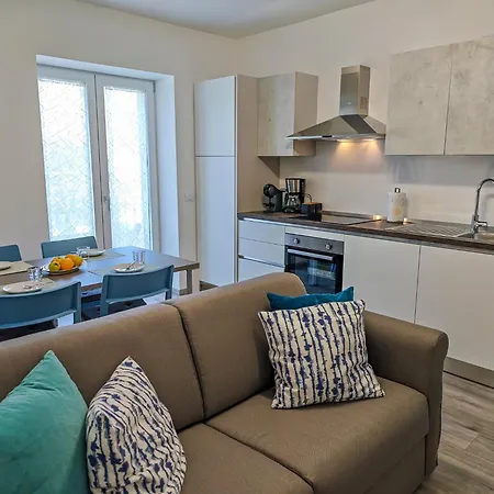 Tritone Apartament